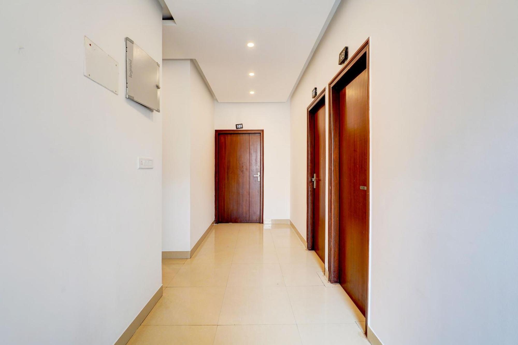 Townhouse Hebbal Bhadrappa Layout Bangalore Eksteriør bilde